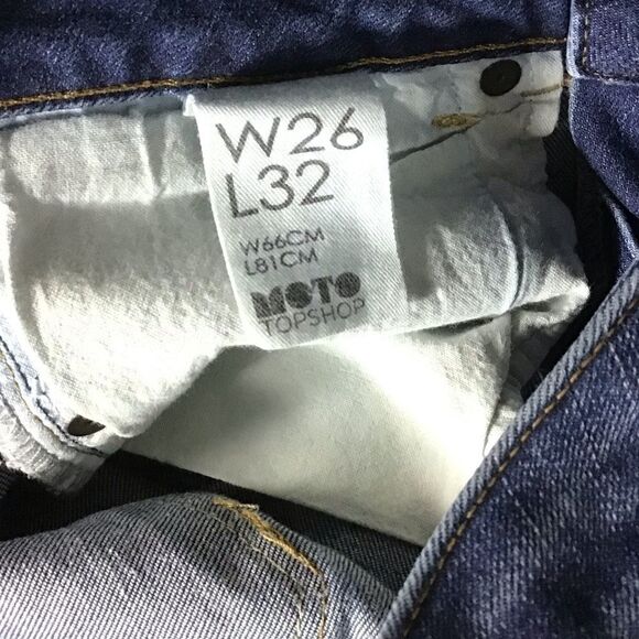 Topshop Moto Baxter Distressed Slim Straight Jean - Picture 5 of 6